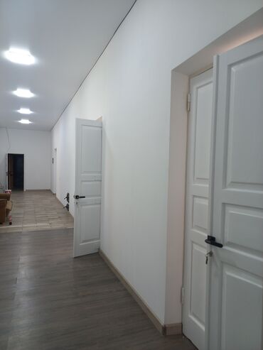Офисы: Продаю Офис 365 м², С ремонтом, С мебелью, Административное здание, 1 этаж at lalafo.kg — 4 Офисы: Продаю Офис 365 м², С ремонтом, С мебелью, Административное здание, 1 этаж — 4