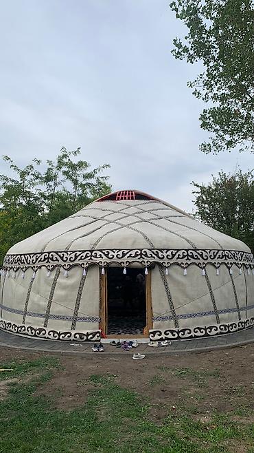 Аренда юрт: Аренда юрты, Каркас Деревянный, 85 баш, Стол — 6