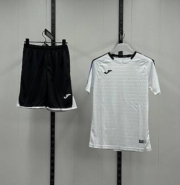 Спортивная форма: Футбольная форма комплектом - Состав комплекта: футболка + шорты (на — 13