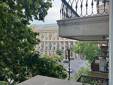 Квартиры: 3 комнаты, Новостройка, 160 м² — 1