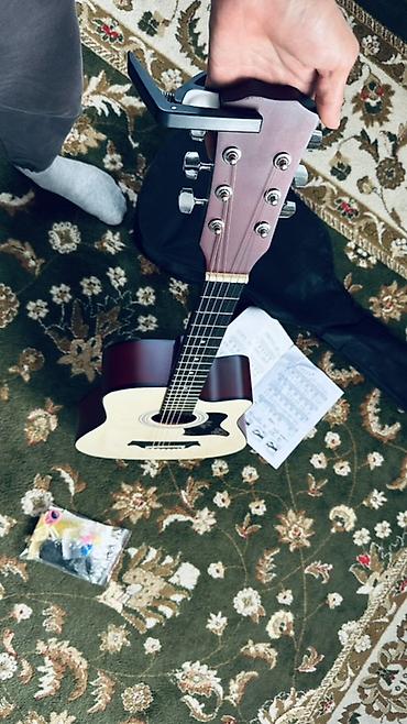 Гитары: Акустическая гитара 40" с вырезом (cutaway), цвет – натуральный — 9