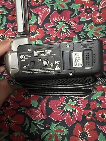 micro sd v30: Видеокамера Canon FS100A (SD) зарядки нету - Компактная цифровая — 2