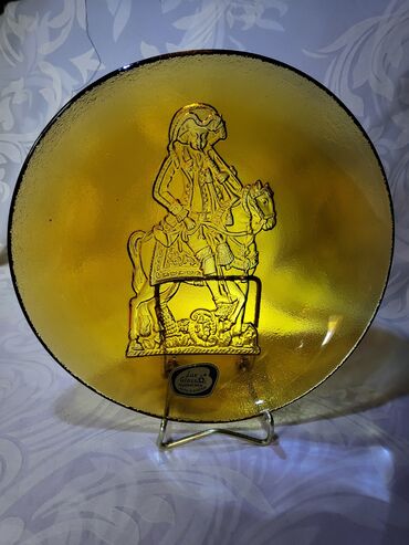 Ostalo posuđe: Univezalni tanjir,nov,vintaz Lux glass Austrija. Univerzalni na lalafo.rs — 7 Ostalo posuđe: Univezalni tanjir,nov,vintaz Lux glass Austrija. Univerzalni — 7