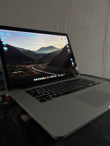 macbook pro 15 2013: Ноутбук, Apple, 8 ГБ ОЗУ, Intel Core i7, 15 ", Б/у, Для несложных задач, память SSD
