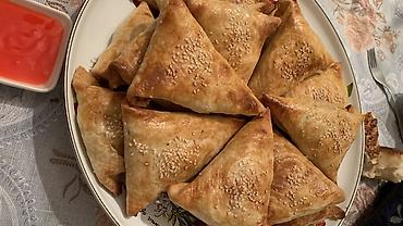 сыр тофу: Пеку на заказ слоёные самсы с румяной корочкой и посыпкой из кунжута — 2