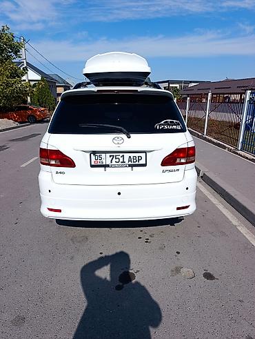 машины по дешевке: Toyota Ipsum: 2002 г., 2.4 л, Автомат, Бензин, Минивэн — 6