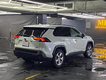 Toyota: Toyota RAV4: 2021 г., 2.5 л, Автомат, Гибрид, Кроссовер — 7