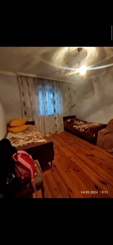 Həyət evləri və villaların satışı: 3 sot torpaqda 5 otaqlı həyət evi satılır Əfqan baglarinda. Reyal — 16