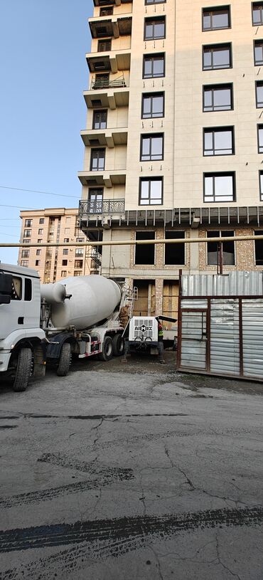 Напольные работы: Шлифовка пола, Монтаж напольных плинтусов, Стяжка пола | Наливные полы Больше 6 лет опыта — 17