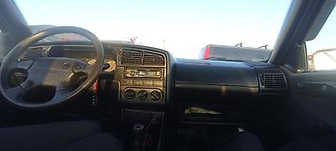 зимний болон: Volkswagen Passat Variant: 1995 г., Механика, Бензин, Универсал — 1