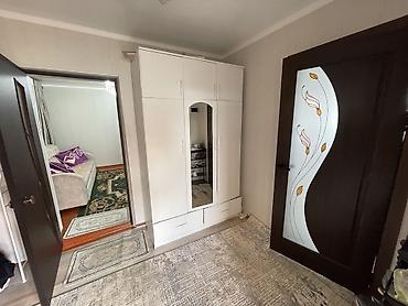 Продажа коттеджей и домов: Срочно продаю дом в Караколе По улице Акыйкат Хоз постройка имеется — 7