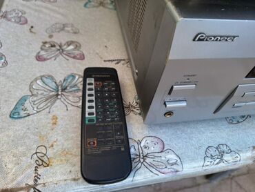 Səs gücləndiriciləri: Resiver jvc və pioneer əla işlək vəziyyətdə hər biri 330azn, ünvan -da lalafo.az — 6 Səs gücləndiriciləri: Resiver jvc və pioneer əla işlək vəziyyətdə hər biri 330azn, ünvan — 6