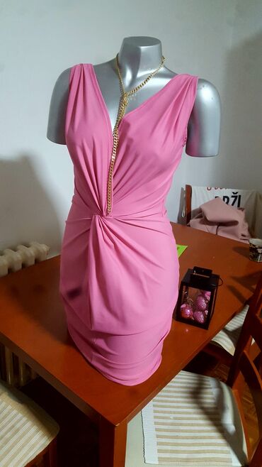 haljina roze: M (EU 38), bоја - Roze, Na bretele