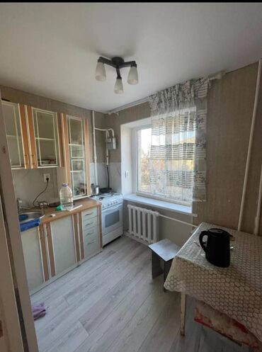дома в петровке: 1 бөлмө, 31 кв. м, Хрущевка, 3 кабат, Евроремонт
