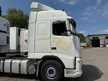 12 балон: Тягач, Volvo, 2003 г., Без прицепа — 2