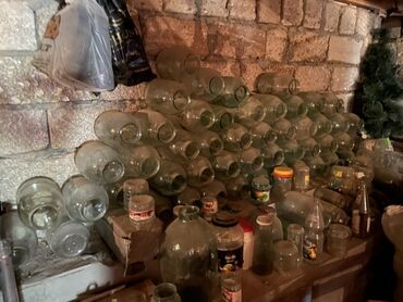 Mətbəx aksesuarları: 3 litirlik bankalar başka ölçülərdə var.Zirzemide yer tutur deye
