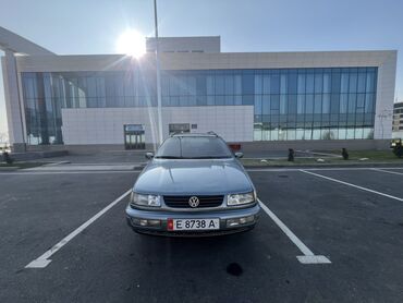 Volkswagen: Volkswagen Passat Variant: 1994 г., 2 л, Механика, Бензин, Универсал — 7