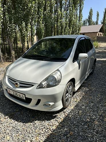 infinity fx35: Honda Fit: 2006 г., 1.5 л, Вариатор, Бензин, Хэтчбэк — 3
