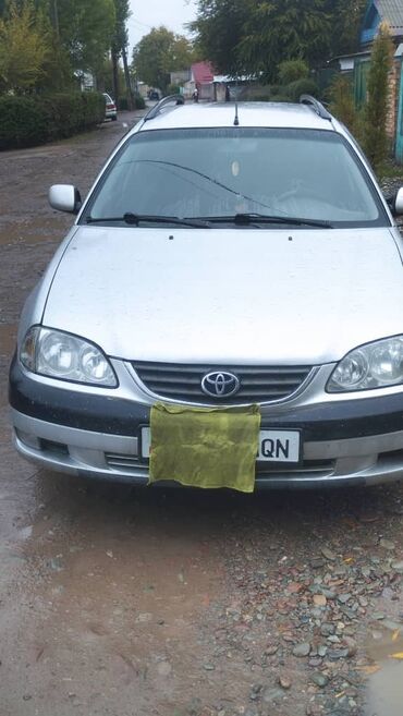 бусик машина: Toyota Avensis: 2001 г., 1.8 л, Бензин, Универсал