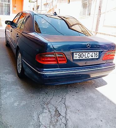 Mercedes-Benz: Mercedes-Benz E-Class: 2.2 l | 2000 il Sedan — 25