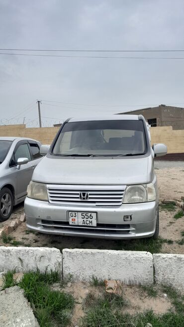 сдача машины в аренду с последующим выкупом: Honda Stepwgn: 2002 г., 2 л, Автомат, Бензин, Минивэн