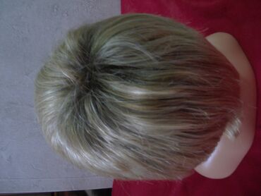 Perike i klipse: Kratka šatirana perika Perika je korištena. Nema etiketu o sastavu — 7