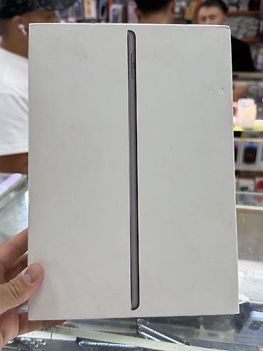Планшеты: Планшет, Apple, память 32 ГБ, Wi-Fi, Б/у — 2