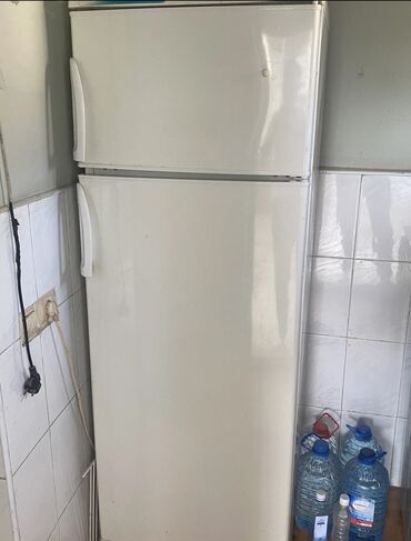 Soyuducular: İşlənmiş 2 qapılı Stinol Soyuducu Satılır, rəng - Ağ