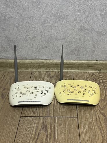 Modemlər və şəbəkə avadanlıqları: TP-Link
İşləyir, ikisinin də adaptırı yoxdu. ikisi bu qiymətə qoyulub