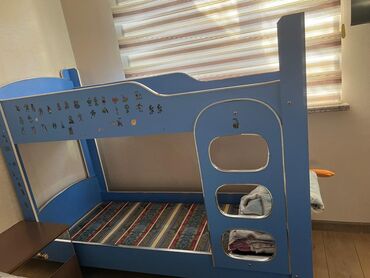 кровать двухярусные: Балдар үчүн эки ярустуу, ЛДСП, түсү - Көк