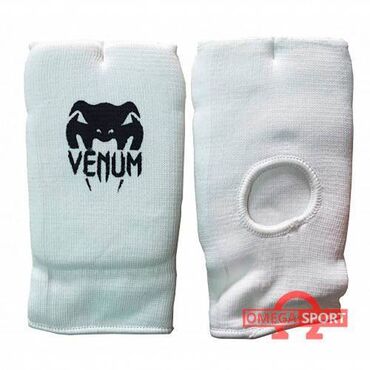 бокс тренировка: Накладки для карате Описание: Накладки на руки Venum, предназначены