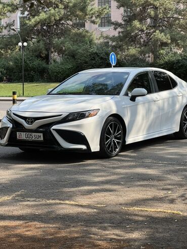 российский машины: Toyota Camry: 2020 г., 2.5 л, Автомат, Бензин, Седан