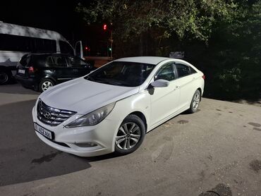 Hyundai: Срочно Срочно продаю Соната 2010, 2 куб газ, тех состояние отличное
