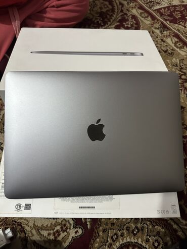 mac book m1: Ноутбук, Apple, 8 ГБ ОЭТ, Apple M1, 13.3 "