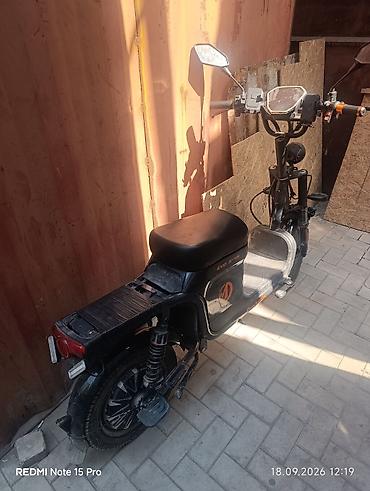 водный скутор: Электроскутер/электромопед Ecobooms EVO S‑4HS - Компактная городская — 1