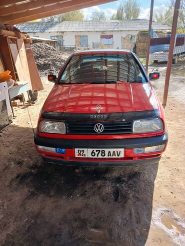 авто симулятор: Volkswagen Vento: 1994 г., 1.8 л, Механика, Бензин, Седан