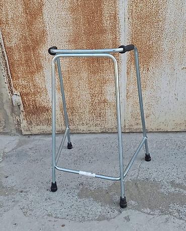 Yerimək üçün arabalar, çəliklər, əsalar, rollatorlar: Xadok xadinok volker wolker çatdırılma var ünvana yürütücü yürtəc — 1
