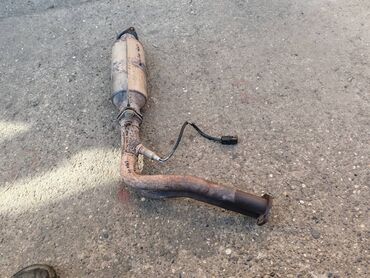 Auto delovi: Prednja grana auspuha sa loncom i lamda sondom Lada 112. Polovno — 4