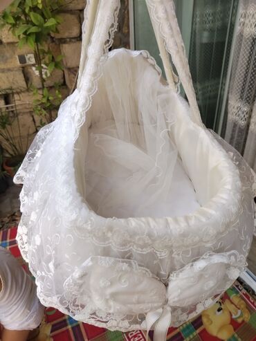 Uşaqlar üçün digər mallar: Xestexana çıxışı üçün uşaq sebeti, cəmi bir dəfə xestexana çıxışında — 5