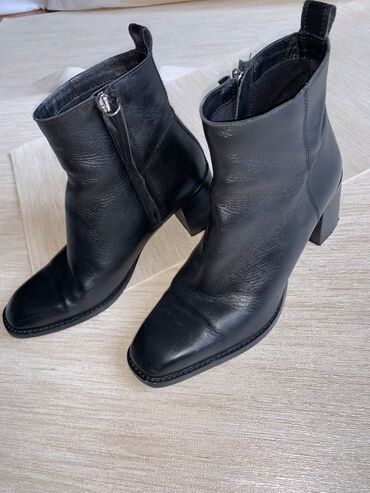 Мокасины и лоферы: Zara, Размер: 37, цвет - Черный, Б/у