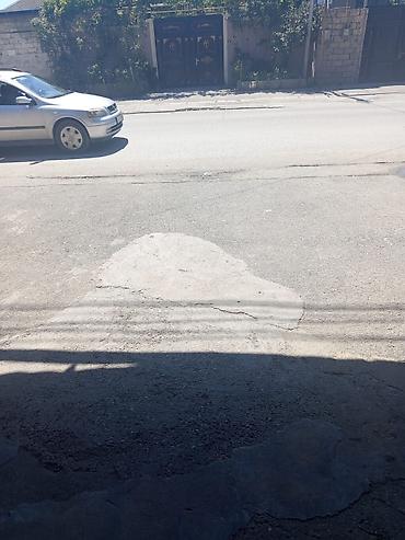 park bulvar: Avtoyuma/post-xidmət üçün hazır iş sahəsi – yol kənarında, geniş — 6