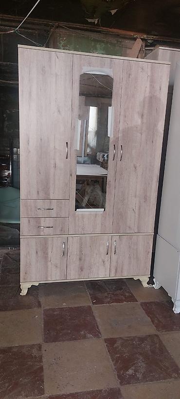 lovhe: Güzgülü 3 qapılı paltar şkafı - Model: 3qapılı, orta hissədə tam boy — 7