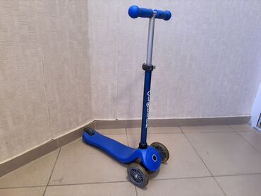 самокат scooter 3в1 божья коровка: Детский трехколесный самокат Globber синего цвета. Имеет регулируемую