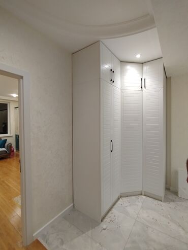 Sifarişlə ofis dəst mebeli: Pulsuz quraşdırılma — 9