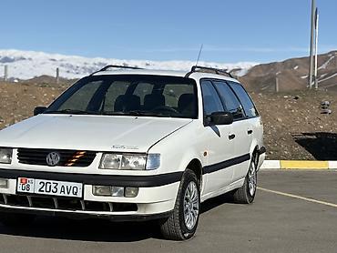 Volkswagen: Volkswagen Passat: 1994 г., 1.8 л, Механика, Бензин, Универсал — 13