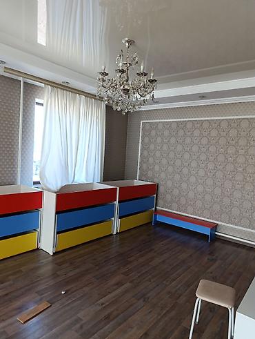 Продажа коттеджей и домов: 6 комнат и более, 240 м², 5 соток, Бишкек, Арча-Бешик ж/м Собственник — 18