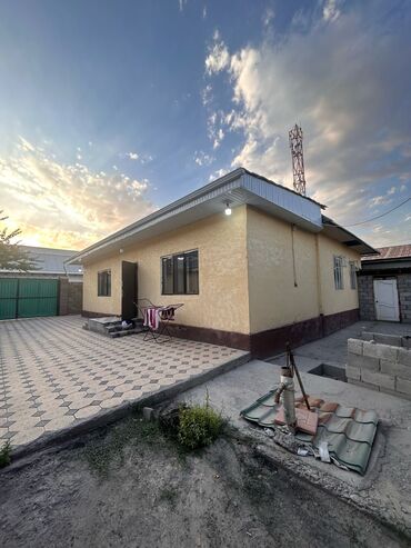 продаю дом дордой 1: Үй, 140 кв. м, 4 бөлмө, Менчик ээси