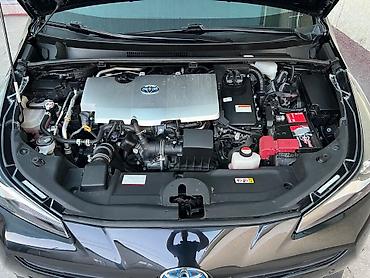 кузов гольф2: Toyota Prius: 2022 г., 1.8 л, Вариатор, Гибрид, Хэтчбэк — 6