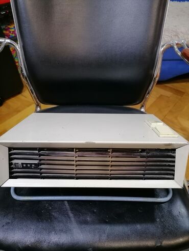 Kaloriferi: Grejalica duvaljka Mirjevo Ei Niš 2000w original kvalitetna. Dobra na lalafo.rs — 3 Kaloriferi: Grejalica duvaljka Mirjevo Ei Niš 2000w original kvalitetna. Dobra — 3