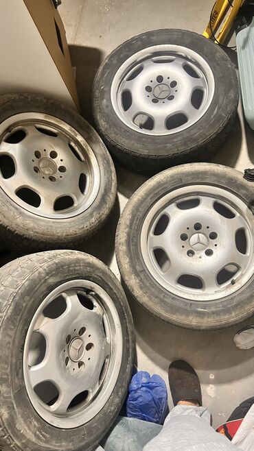 купить диск на 16: Дөңгөлөктөр монтажда 215 / 60 / R 16, Кыш, Комплект, Жеңил унаалар, Куйма, тешиктери - 5 lalafo.kg да купить диск на 16: Дөңгөлөктөр монтажда 215 / 60 / R 16, Кыш, Комплект, Жеңил унаалар, Куйма, тешиктери - 5